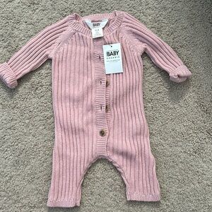Cotton On Organic knit long baby outfit NWT 0-3 months